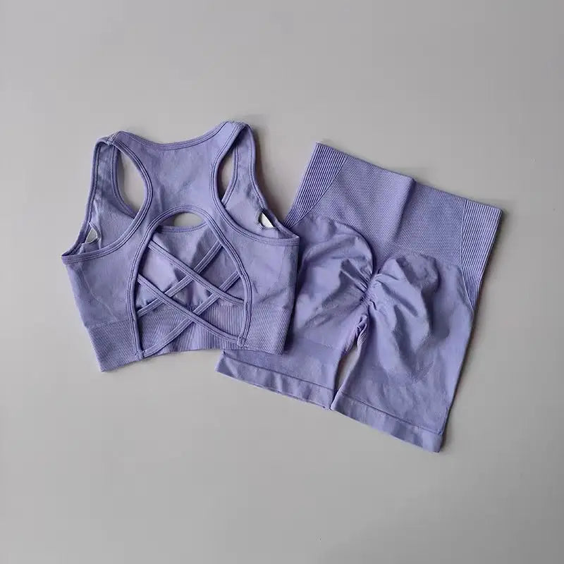 Conjunto sin costuras de top y short de tiro alto