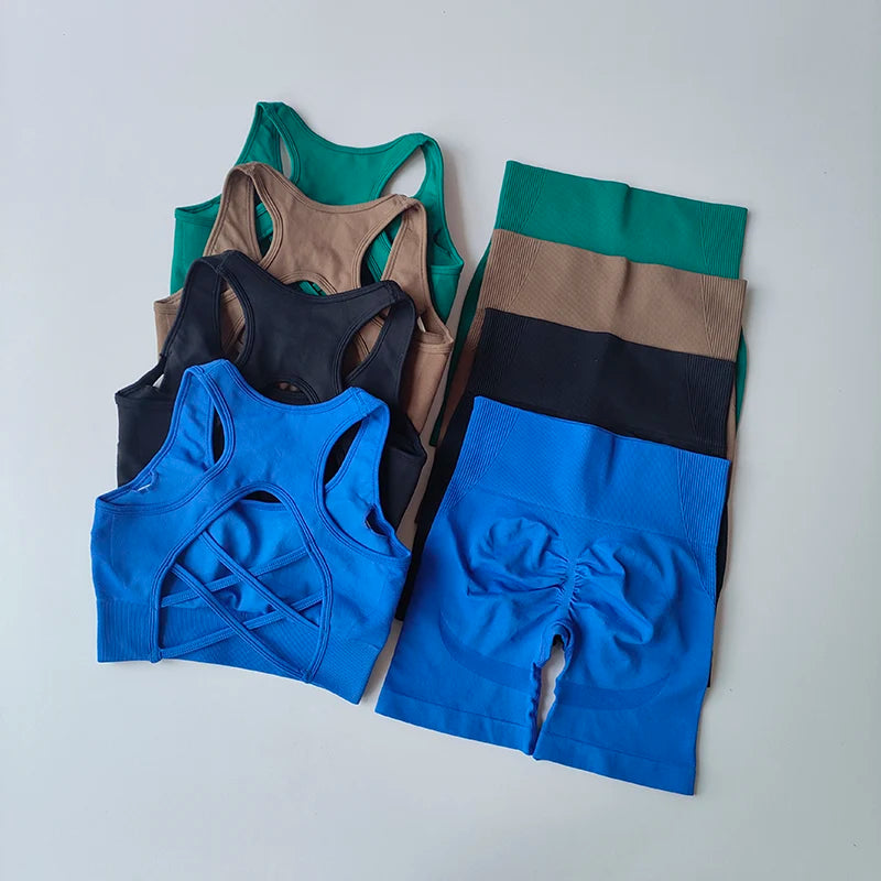 Conjunto sin costuras de top y short de tiro alto