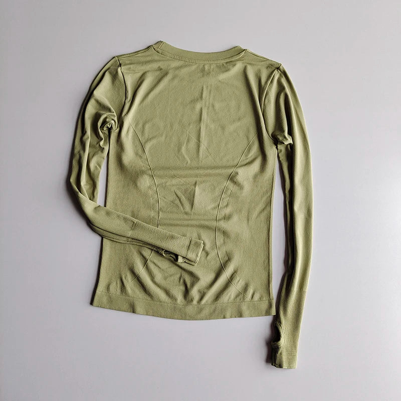 Remera deportiva ajustada de manga larga
