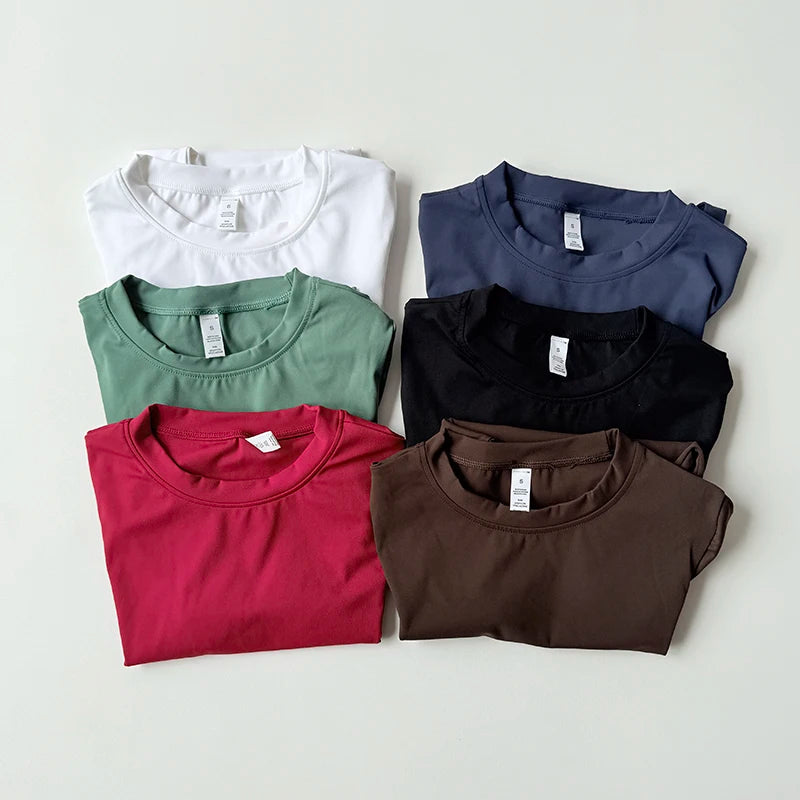 Conjunto de remera corta y calza con cintura compresiva
