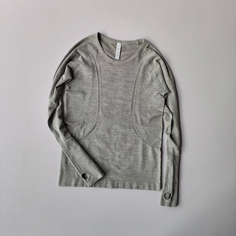 Remera deportiva de mujer sin costuras con cuello redondo