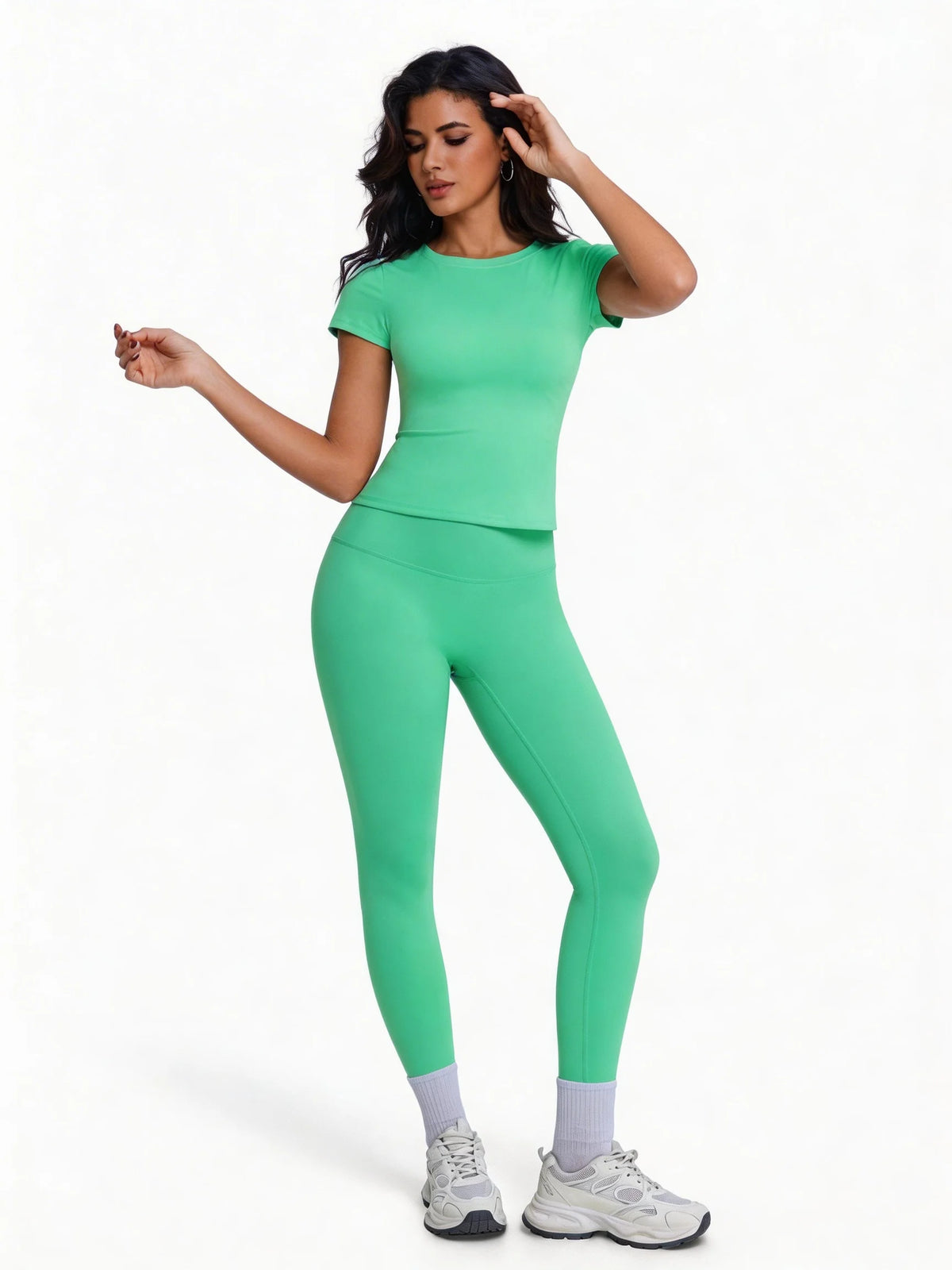 Conjunto deportivo de remera manga corta y calza de tiro alto