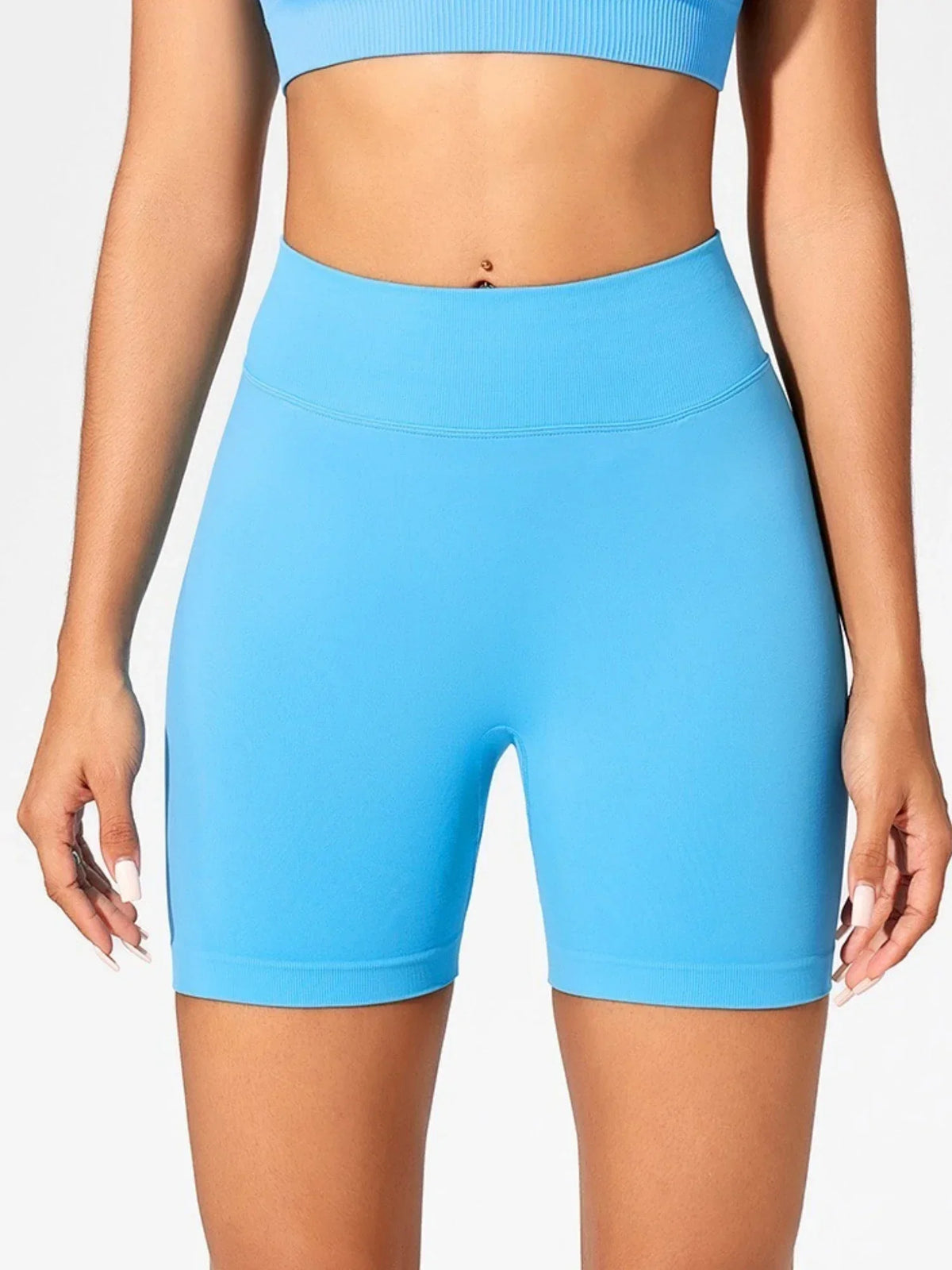 Biker de tiro alto para yoga y entrenamiento