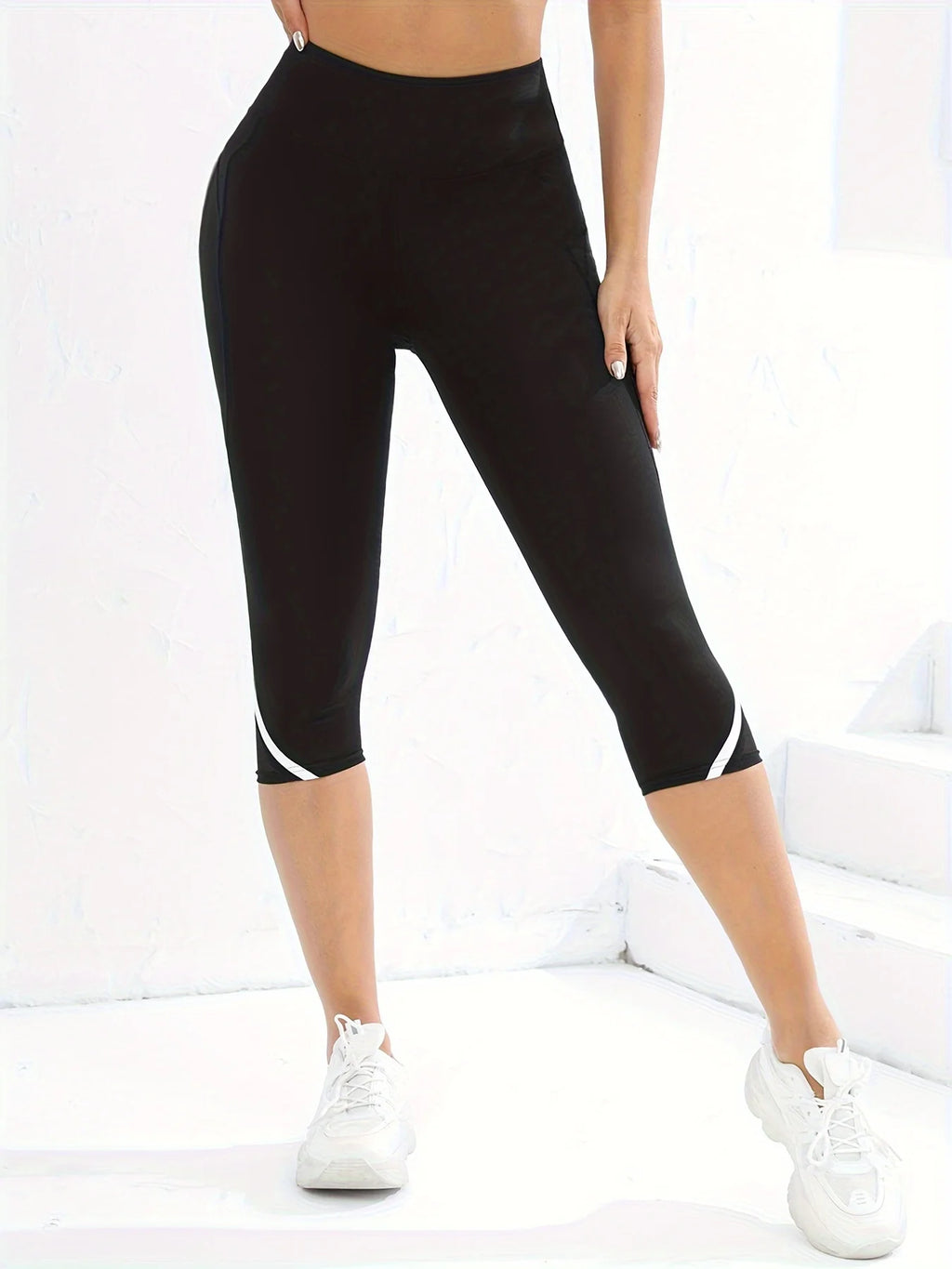 Calza capri deportiva de tiro alto elastizada