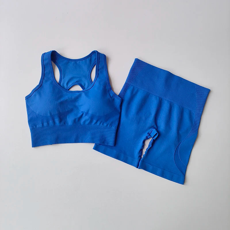 Conjunto sin costuras de top y short de tiro alto