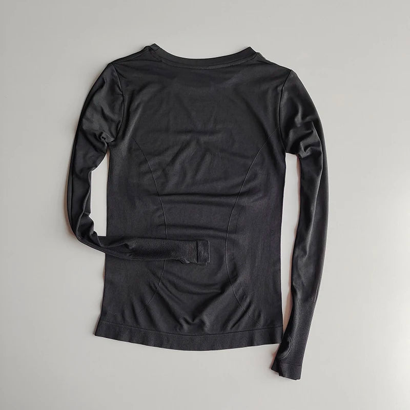 Remera deportiva ajustada de manga larga