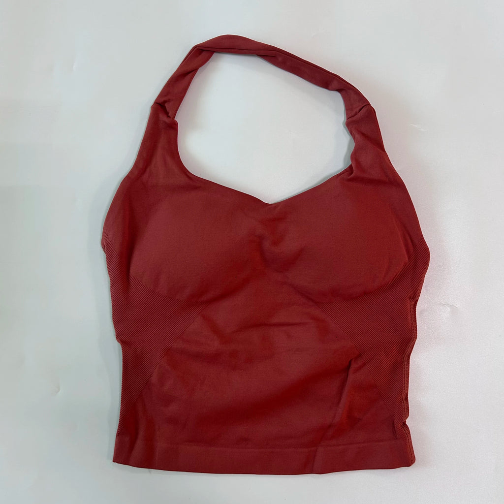 Top deportivo largo halter con copas removibles