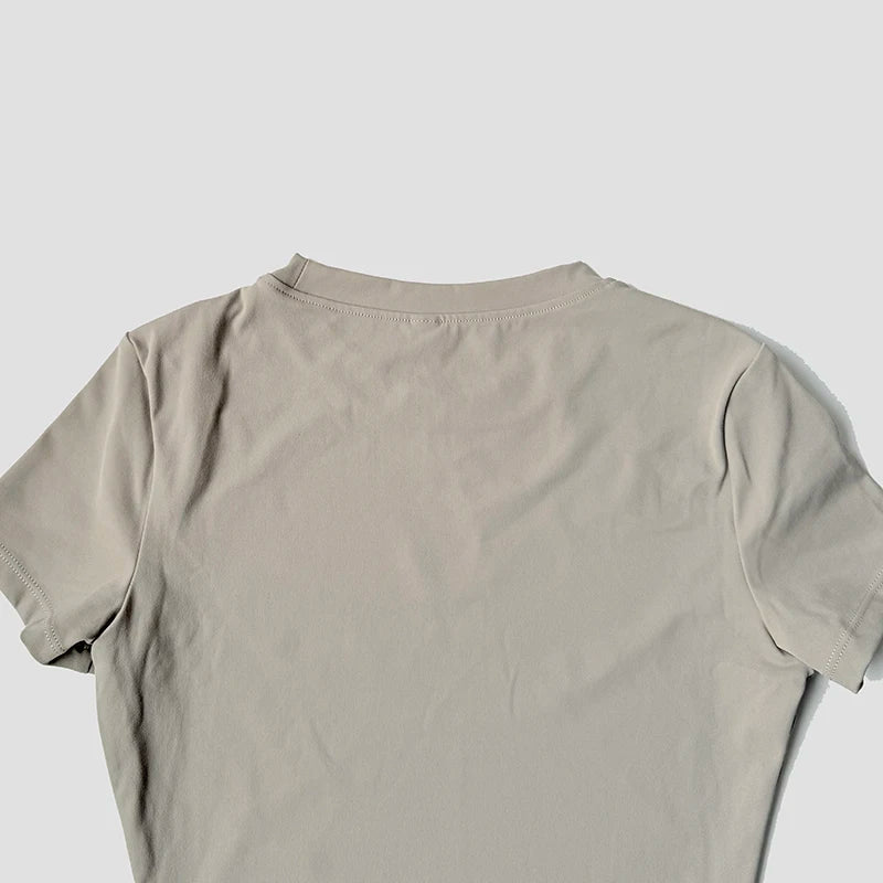 Conjunto deportivo de mujer de remera manga corta y calza