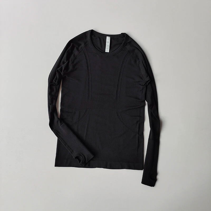 Remera deportiva de mujer sin costuras con cuello redondo