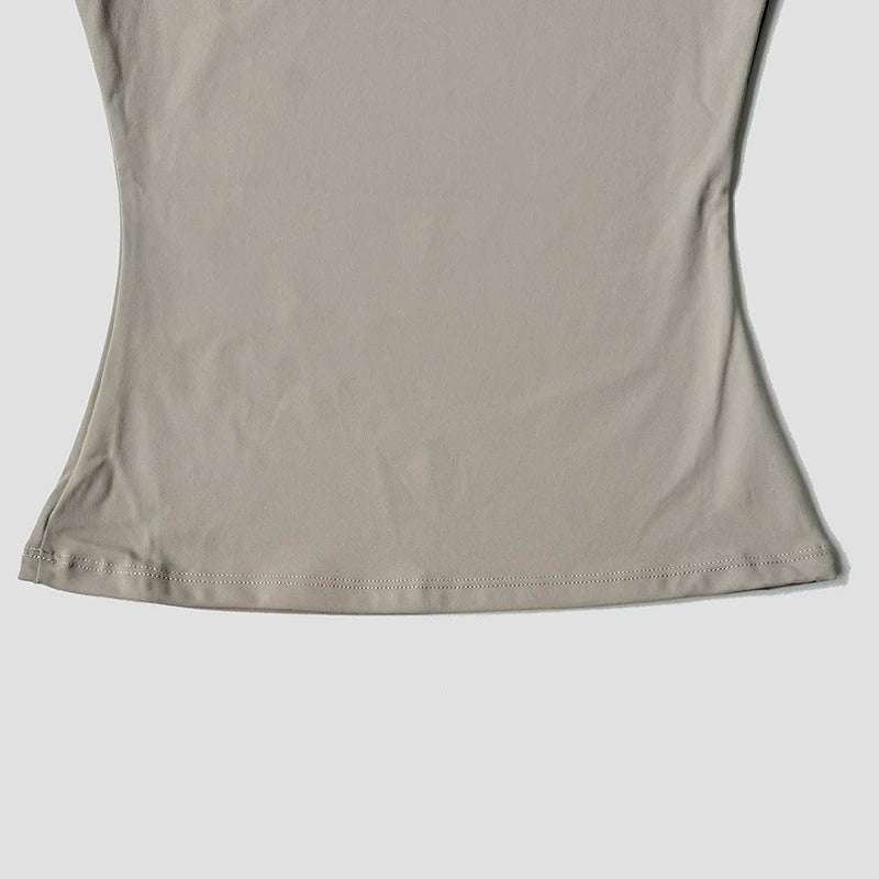 Conjunto de remera corta y calza con cintura compresiva