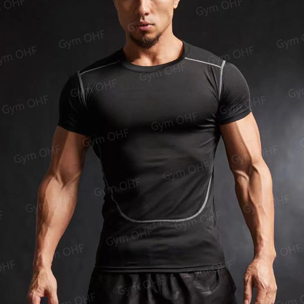 Remera deportiva ajustada de hombre de manga corta