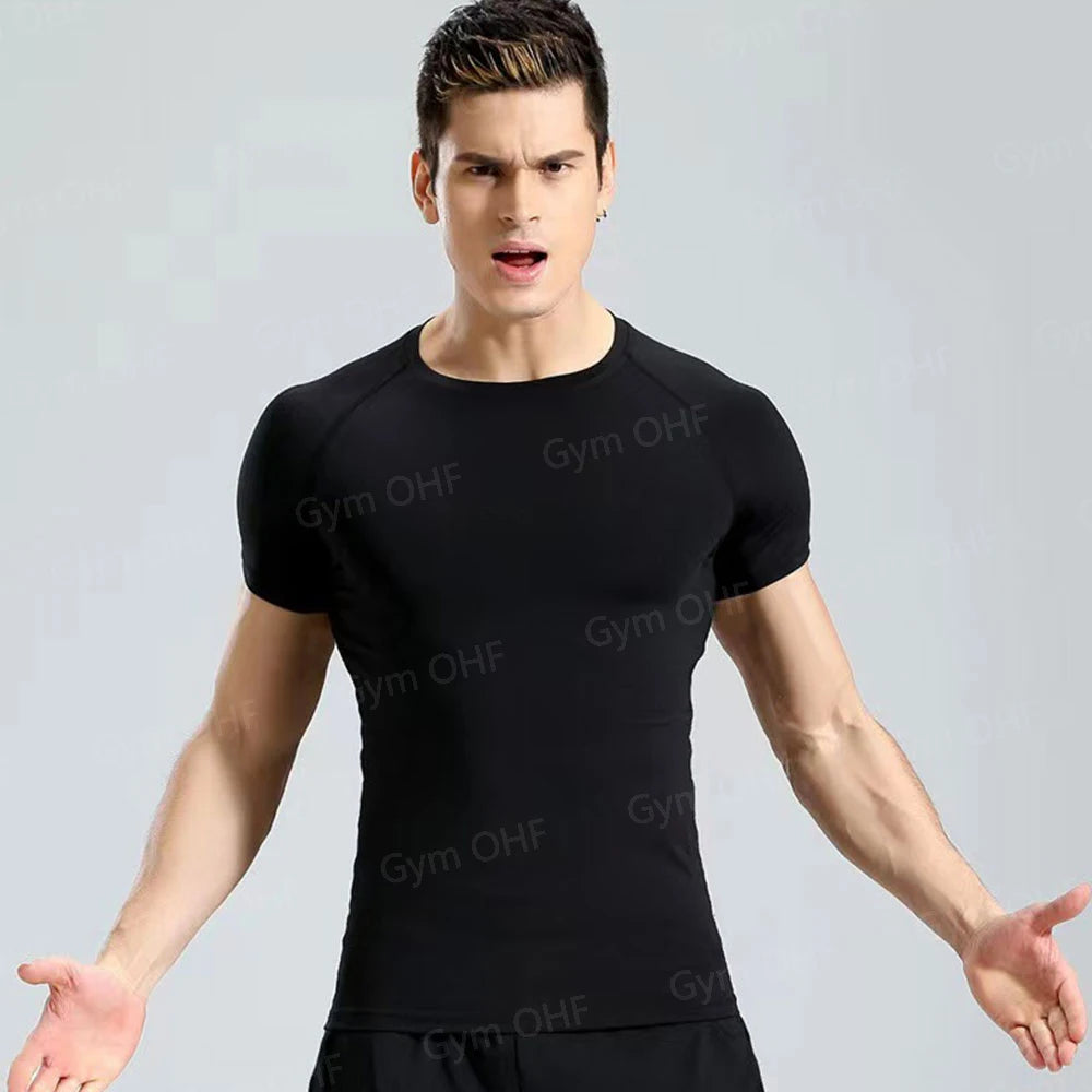 Remera deportiva ajustada de hombre de manga corta