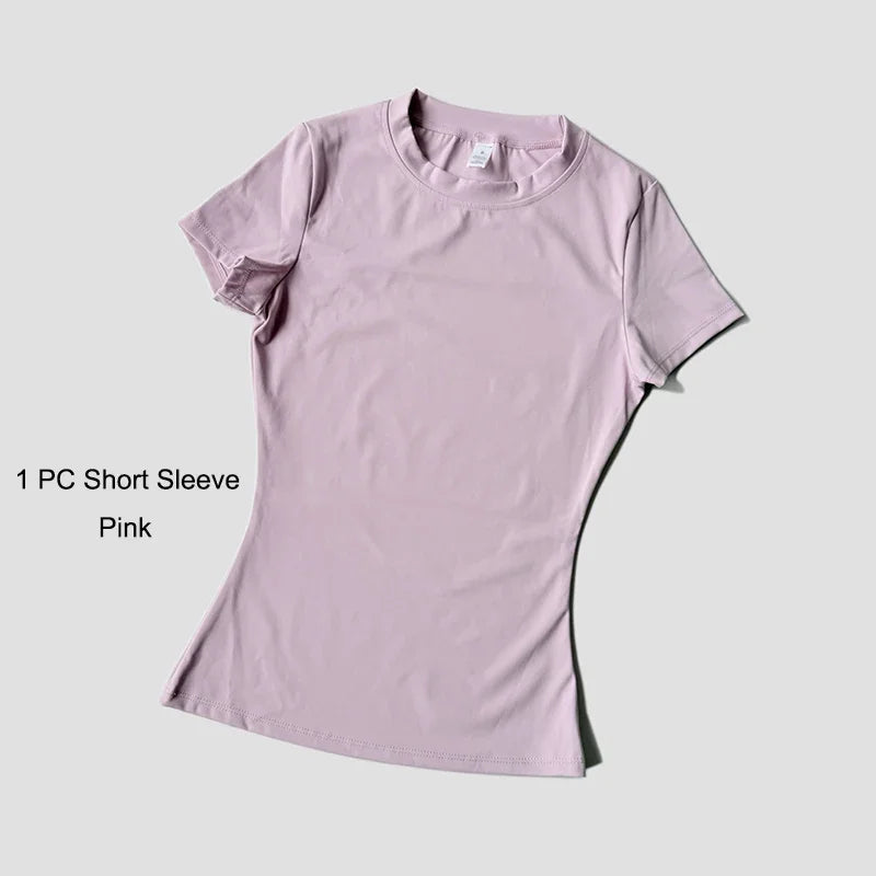Conjunto deportivo de mujer de remera manga corta y calza