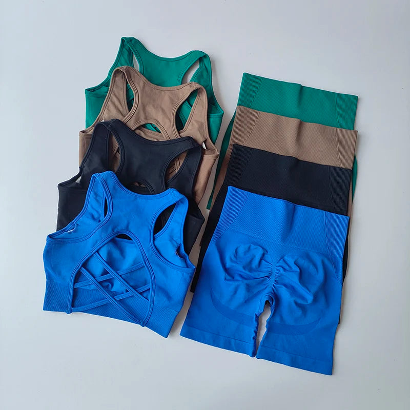 Conjunto sin costuras de top y short de tiro alto
