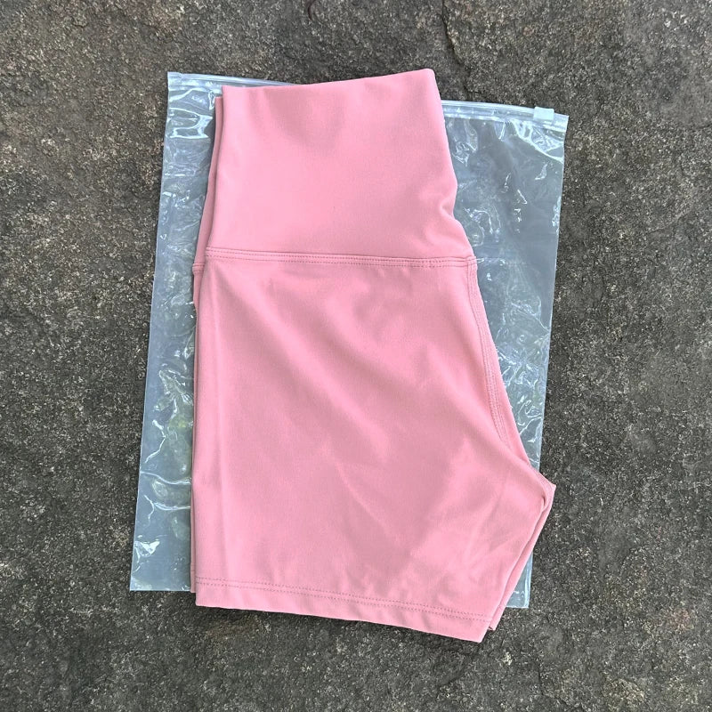 Biker deportiva de nylon y elastano sin costuras