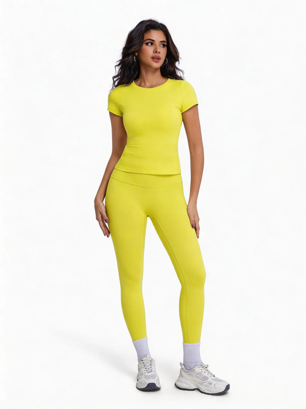 Conjunto deportivo de remera manga corta y calza de tiro alto