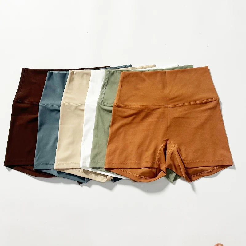 Biker deportiva de nylon y elastano sin costuras