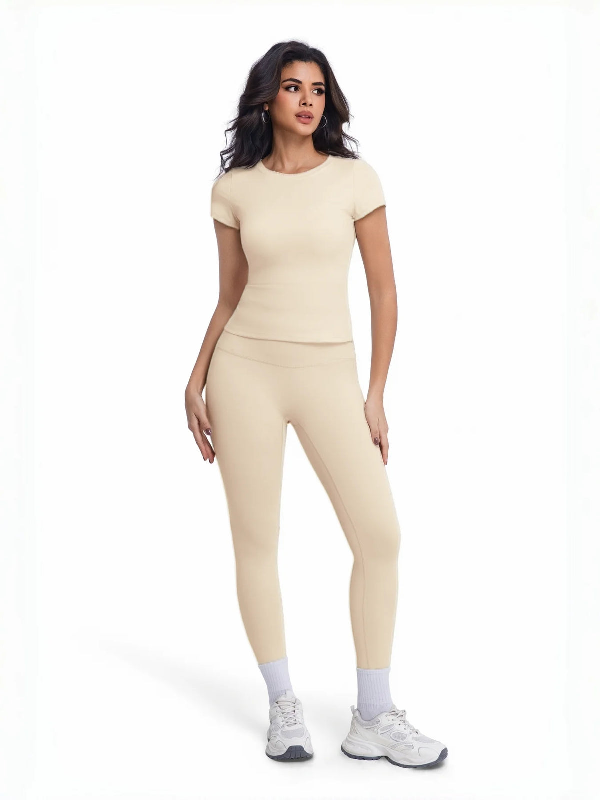 Conjunto deportivo de remera manga corta y calza de tiro alto