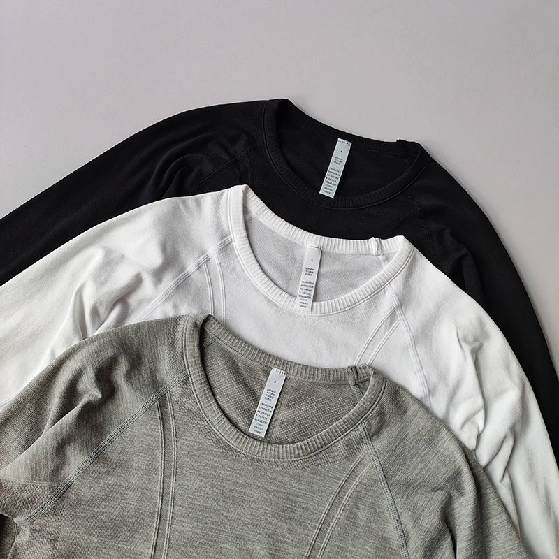 Remera deportiva de mujer sin costuras con cuello redondo