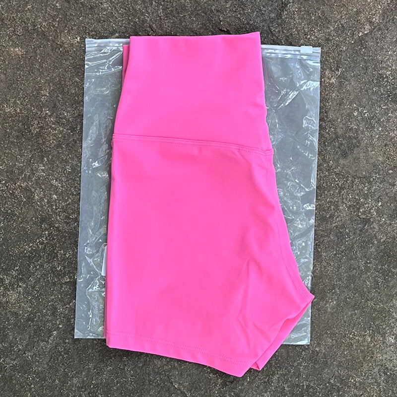 Biker deportiva de nylon y elastano sin costuras