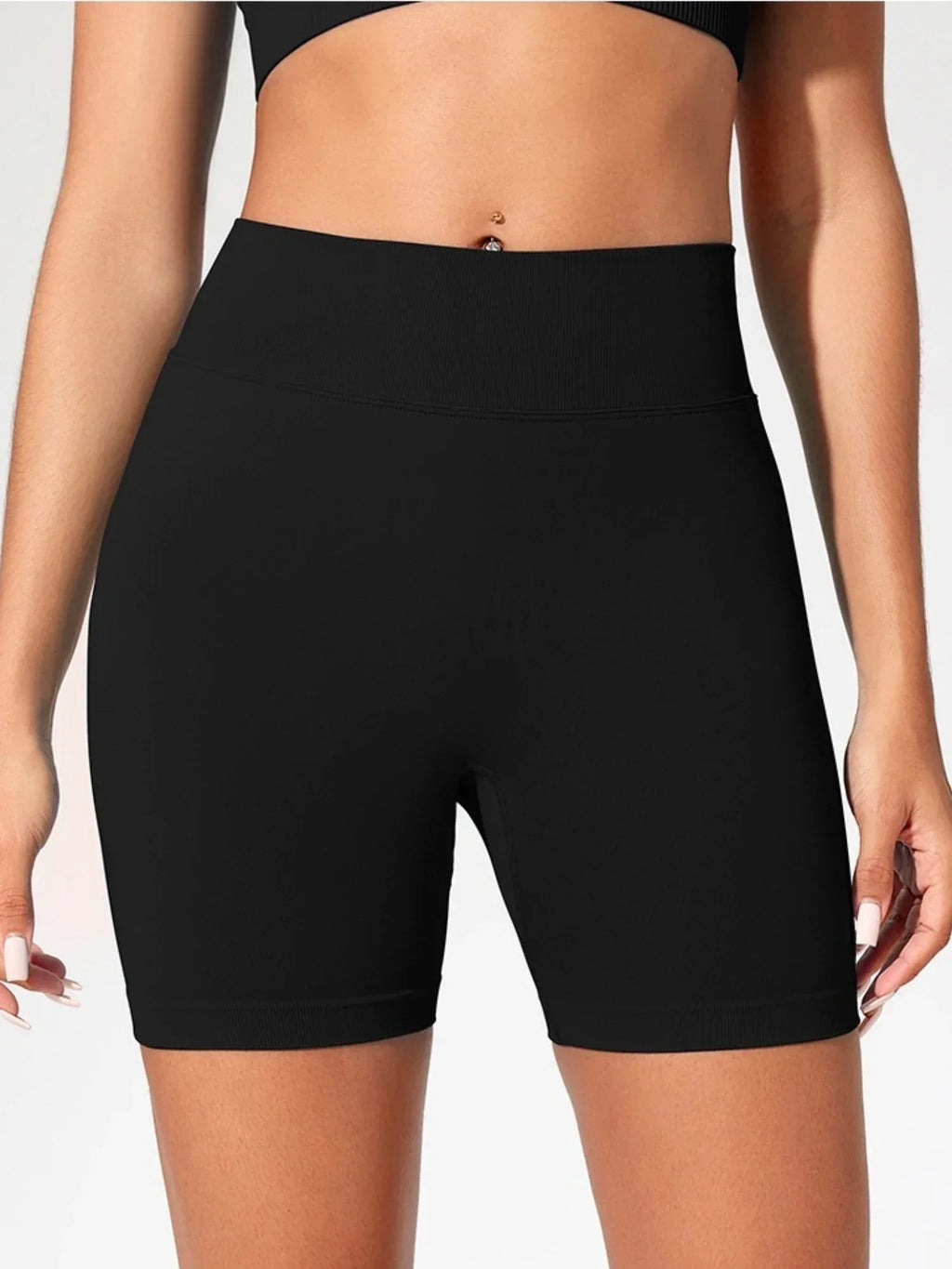 Biker de tiro alto para yoga y entrenamiento