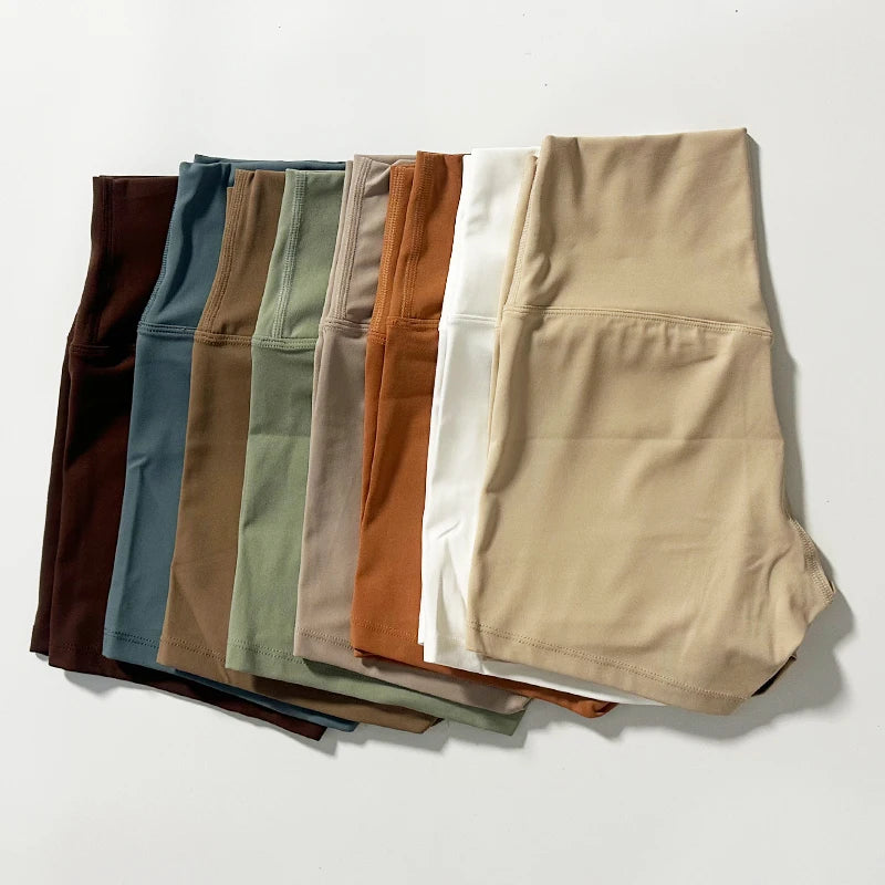 Biker deportiva de nylon y elastano sin costuras