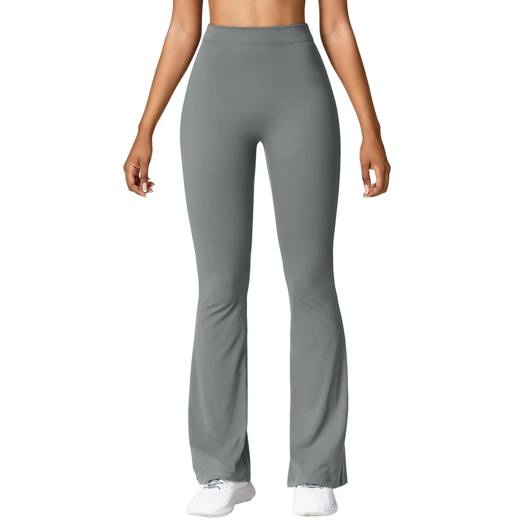 Calza de tiro alto con cintura trasera en V y botamanga leve
