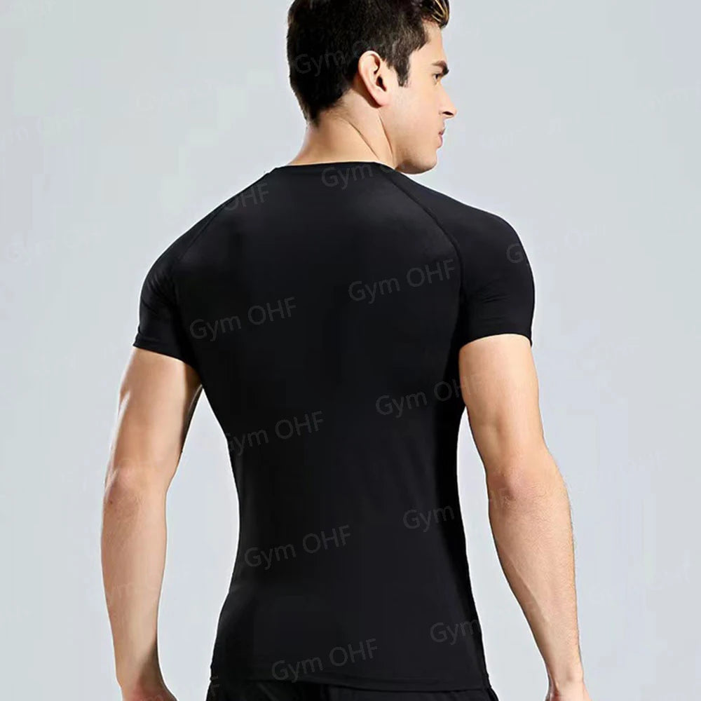 Remera deportiva ajustada de hombre de manga corta