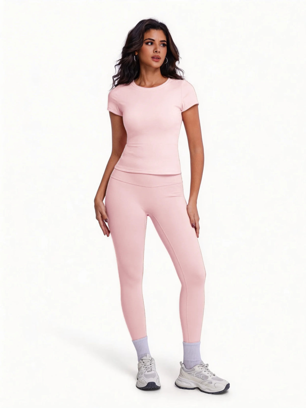 Conjunto deportivo de remera manga corta y calza de tiro alto