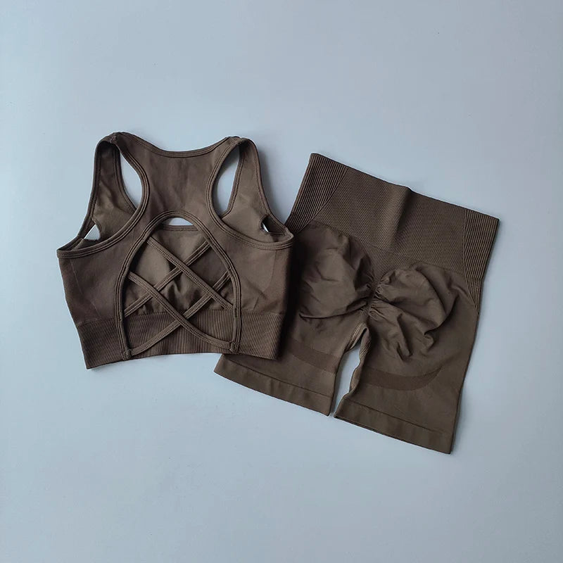 Conjunto sin costuras de top y short de tiro alto