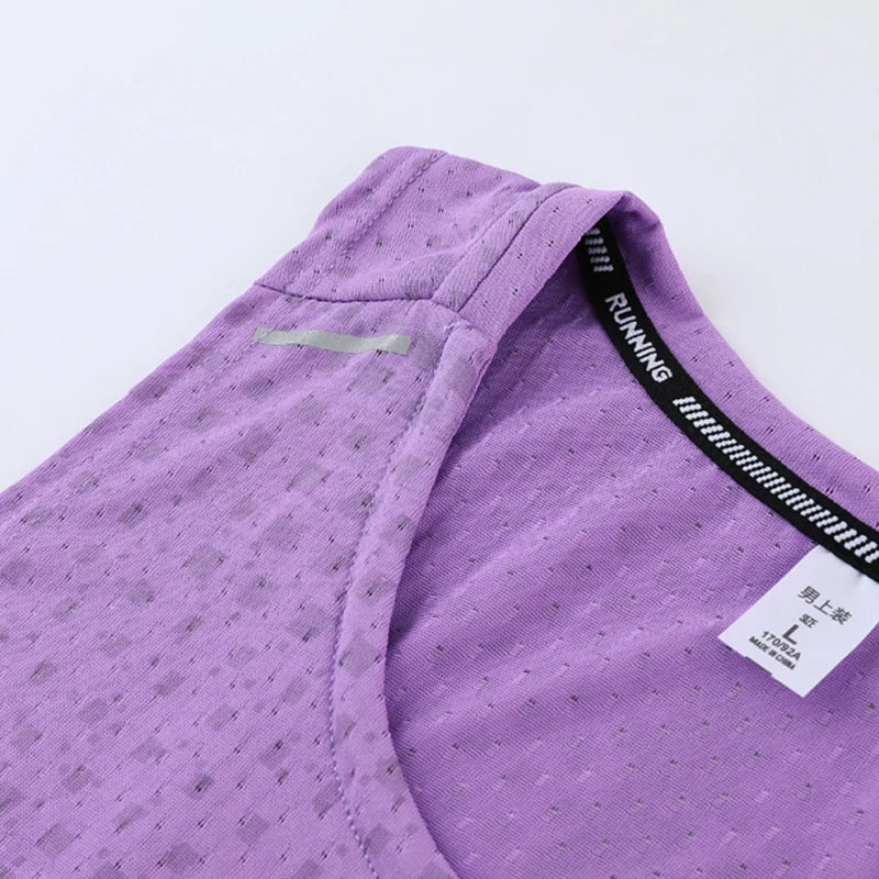 Musculosa deportiva elastizada de hombre de secado rápido