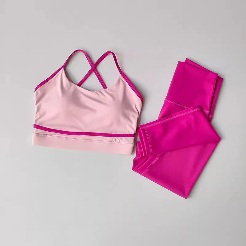 Conjunto deportivo de top y calza de tiro alto con bloques de color