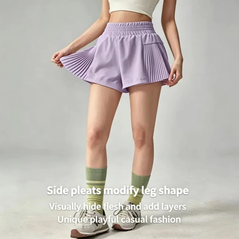 Short de doble capa con bolsillos y frunces laterales
